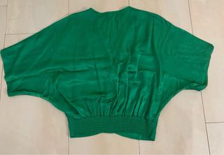 Camisa satén verde