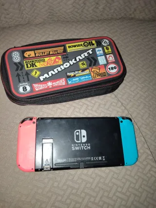 Nintendo Switch Azul/Rosa con Estuche