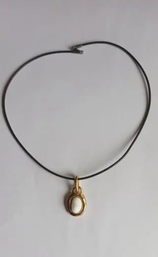 Gargantilla Plata Chapada Oro con Colgante Blanco