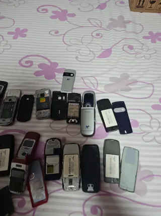 Lotto 12 Nokia di vari modelli