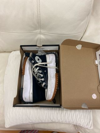 Converse plataforma negras talla 35.5 originales.