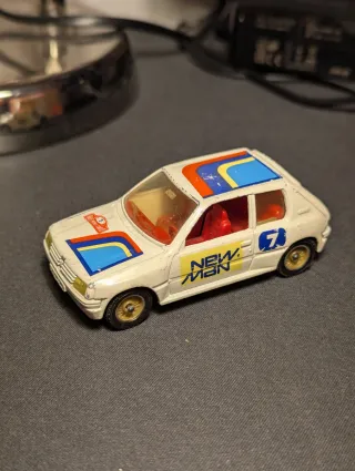 Modellino auto Peugeot 205 GTI T16 New Man