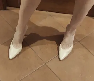 Sandalias tacón Stradivarius beige