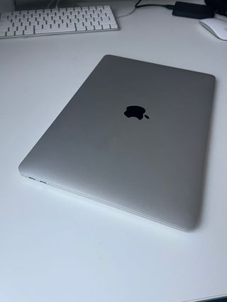 MacBook Pro 13' 2018 Plata