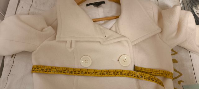 Chaquetón Zara talla S.