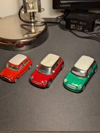 Lotto 3 modellini auto Mini Cooper S JCW