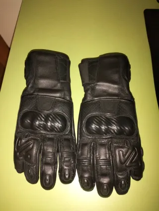 Guantes de moto en buen estado