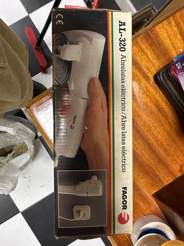 Abrelatas eléctrico Fagor AL-320