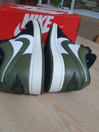 Nike Air Jordan 1 Low  -T40.5