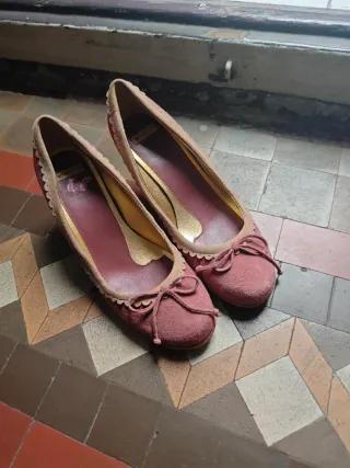 Zapatos te tacones Pepe Jeans rosas y dorados