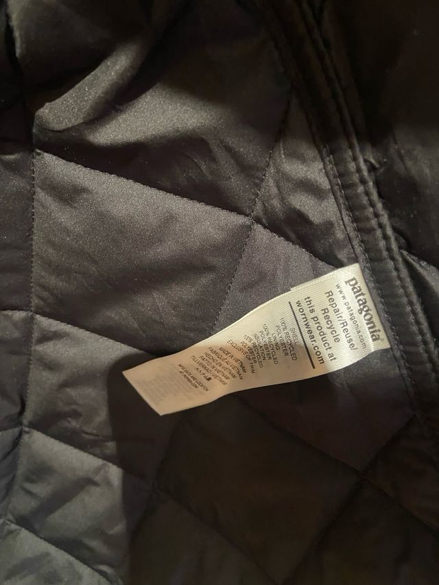 Chaqueta Patagonia Negra con Capucha