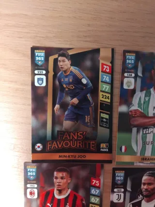 Cromos Panini FIFA 365 Adrenalyn XL