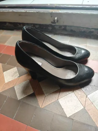 Zapatos Geox tacón alto vestir negros