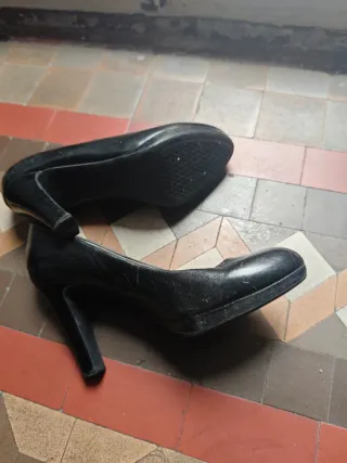 Zapatos Geox tacón alto vestir negros