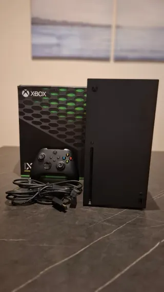 Xbox Series X 1TB Negra + 7 juegos