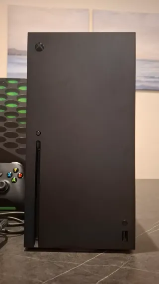 Xbox Series X 1TB Negra + 7 juegos