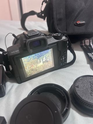 Fotocamera Canon EOS M50 con obiettivo 18-150mm