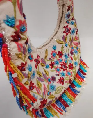 Bolso Zara Home bordado flores