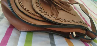 Bolso bandolera marrón con flecos