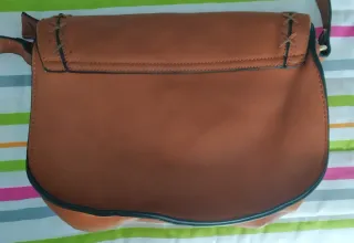 Bolso bandolera marrón con flecos