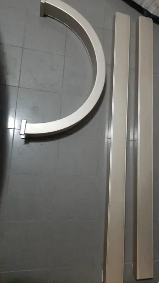 Arco curvo con 2 colonne