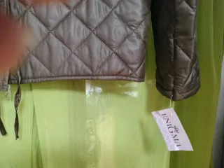 Chaqueta acolchada marrón chocolate