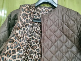 Chaqueta acolchada marrón chocolate