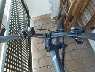 Bici Riverside paseo y caminos