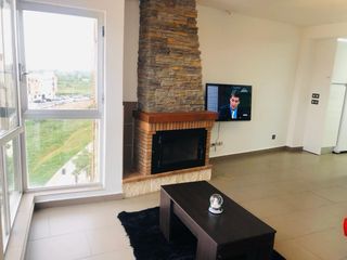 Piso luminoso y bien ubicado