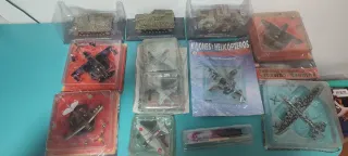 12 Aerei e Carri Armati Giocattolo
