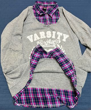 Felpa College Varsity con Finta Camicia