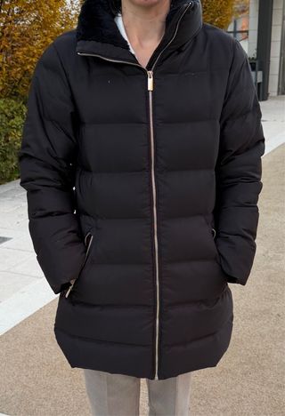 Plumífero acolchado Zara negro semilargo