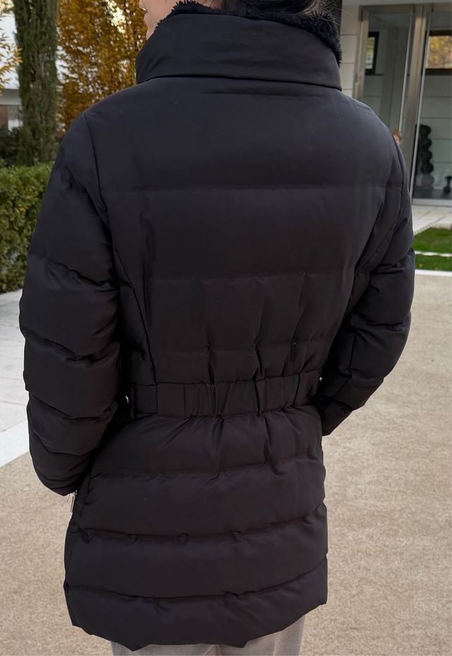 Plumífero acolchado Zara negro semilargo