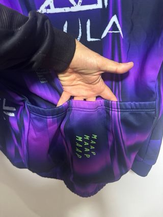 EXCLUSIVA CHAQUETA MAAP TEAM JAYCO ALULA TALLA L