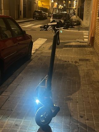 Patinete Cecotec Serie Z con factura,y cargador