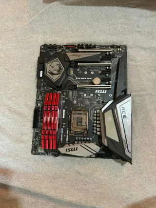 MSI MEG Z390 ACE Placa Base Intel