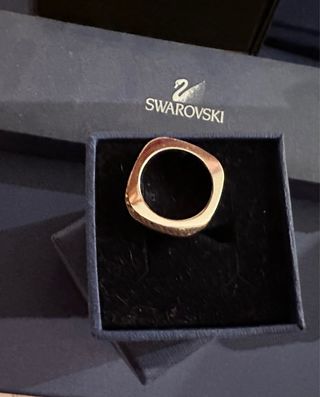 Anillo forma cuadrada Swarovski Talla 5