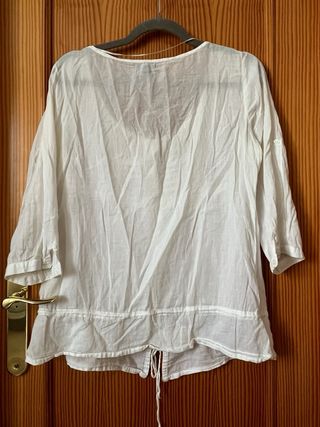 Blusa blanca Stradivarius Talla L