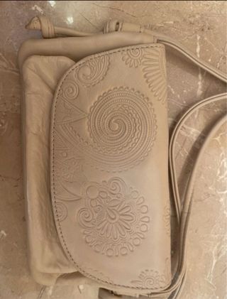 Bolso cartera convertible a riñonera beige