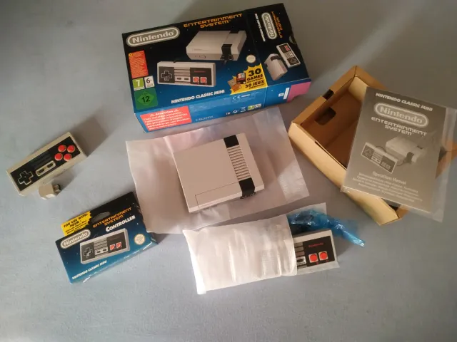 Nintendo Classic Mini Controller y Adaptador