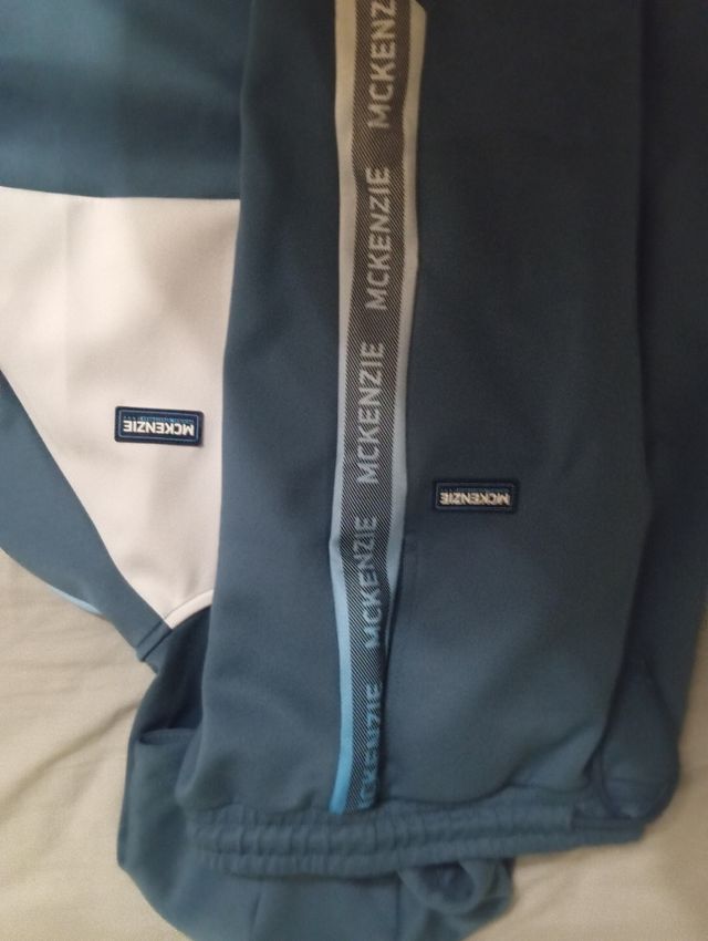 Conjunto McKenzie azul y blanco