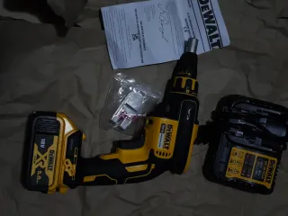 Taladro Dewalt DCF620