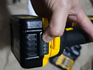 Taladro Dewalt DCF620