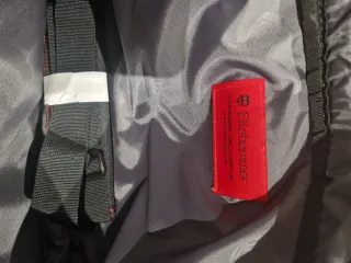 Maletín Ellehammer negro y rojo