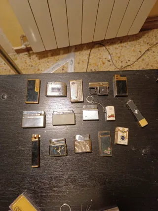 Collezione di accendini vintage