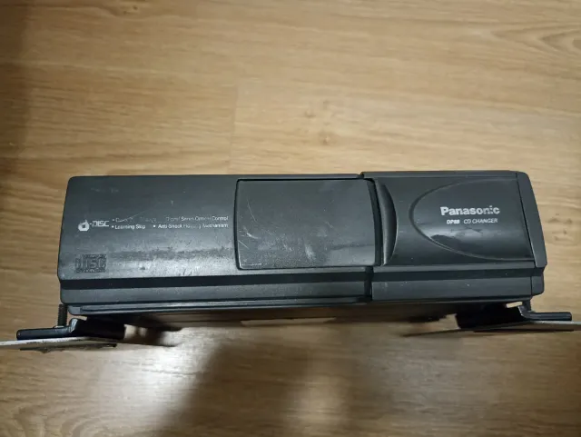 Radio cassette Coche Panasonic con Cargador CD