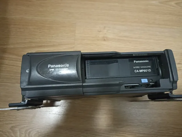 Radio cassette Coche Panasonic con Cargador CD