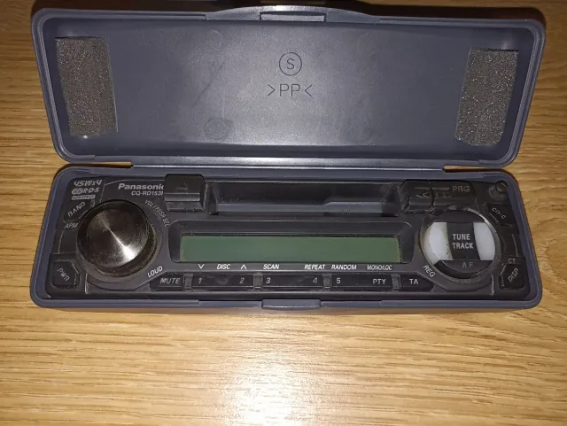 Radio cassette Coche Panasonic con Cargador CD