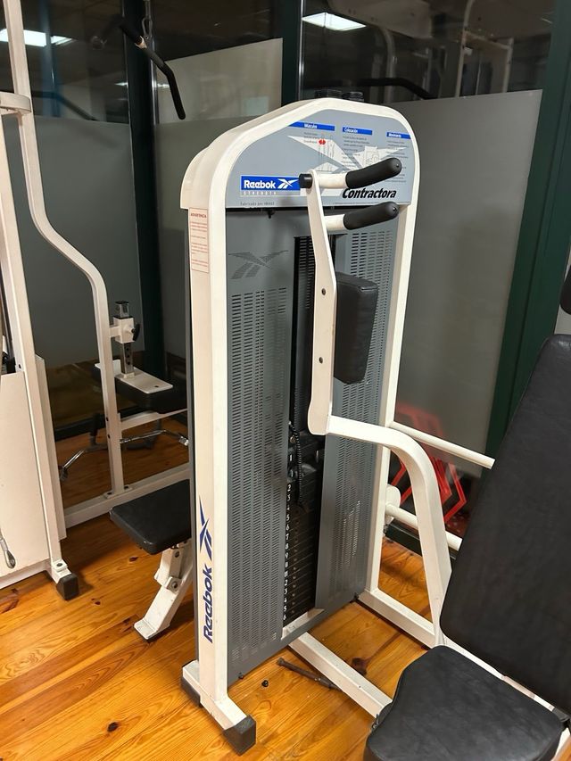 Máquina Pectoral Reebok