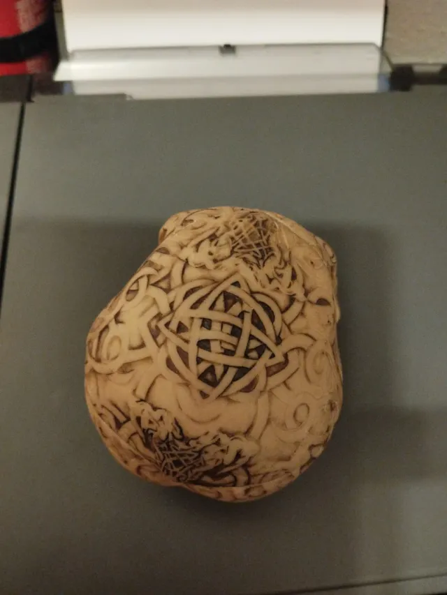 Calavera Celta cenicero o caja decorativa